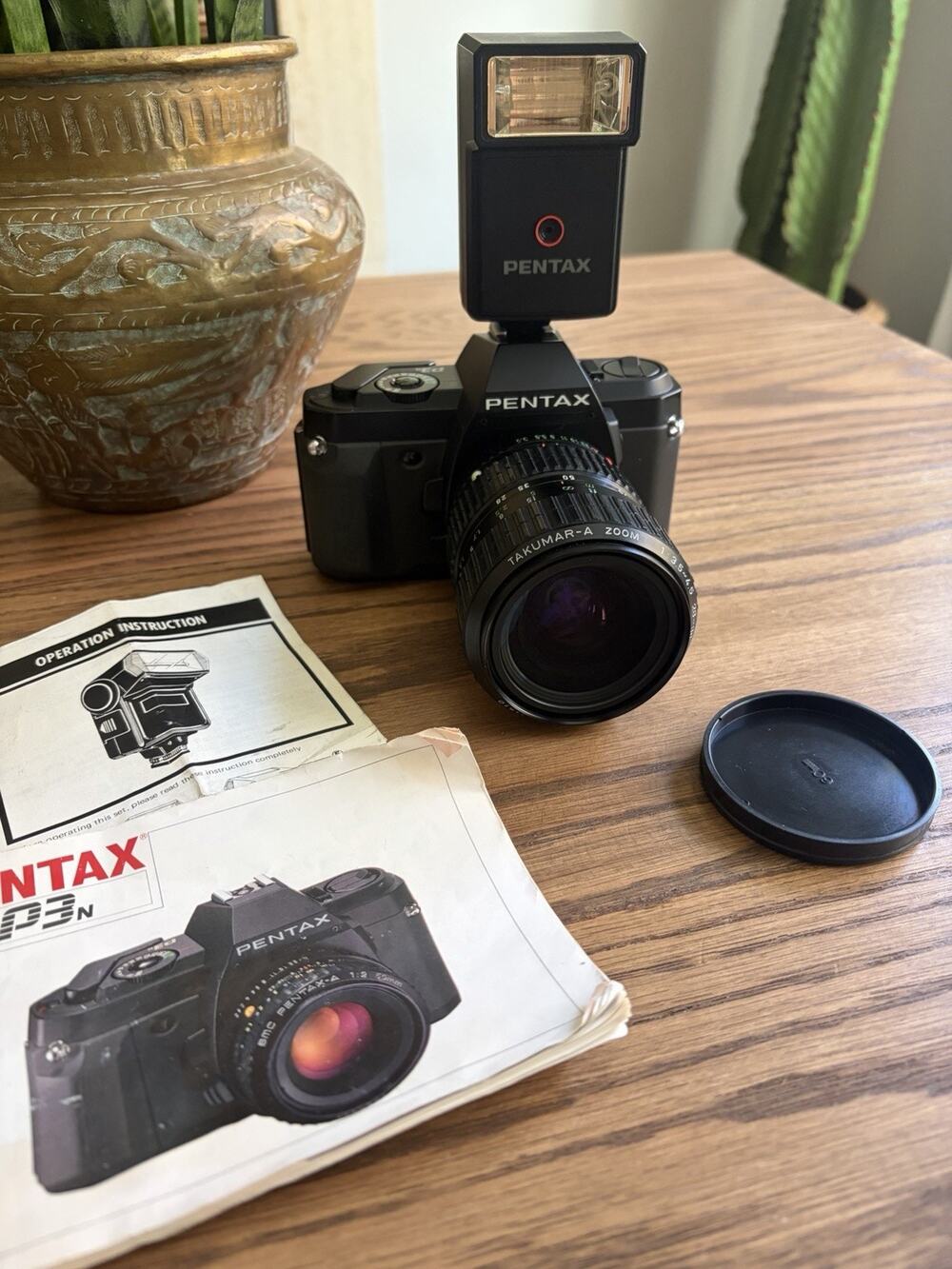 Vintage 1980s Pentax P3 Camera Yakumar-A 28-80mm Zoom Lens Pentax Flash